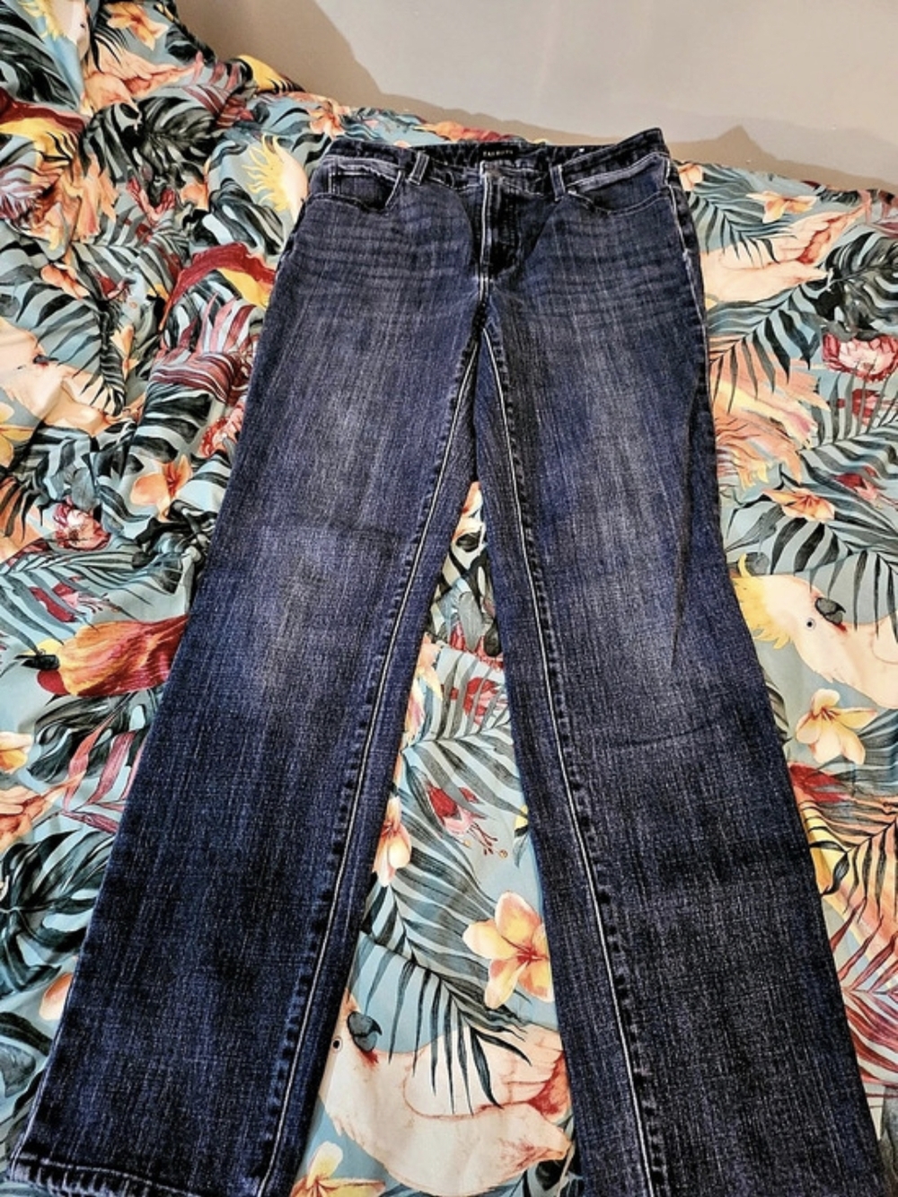 Talbots Straight Leg Jean Jeans in Blue Size 6 Like New